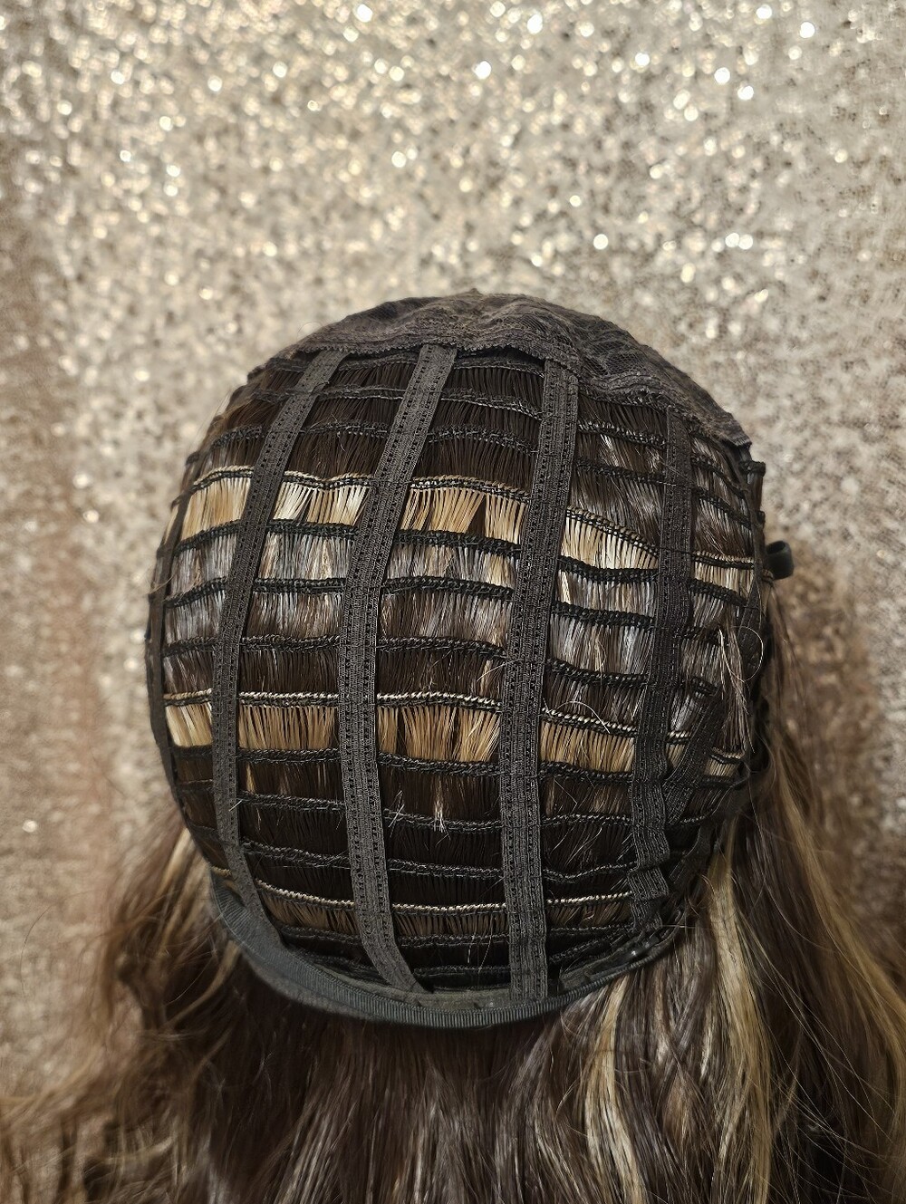 Wig - Picture 6 of 6